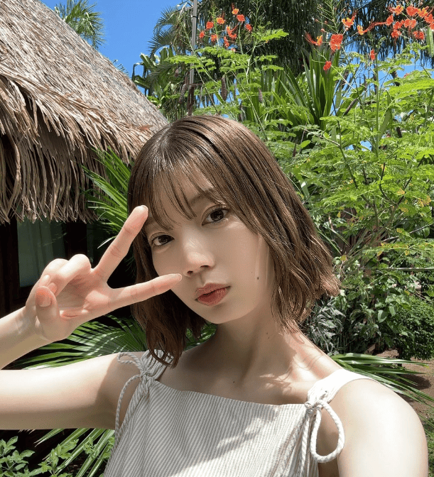 高本彩花さんの写真